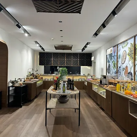 Becquer Hotel