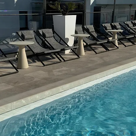 Hotel Becquer 4*