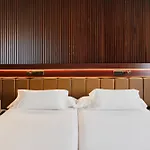 Hotel Bécquer 4*