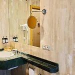 Becquer 4* Seville