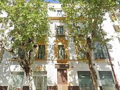 Hotel Becquer 4*