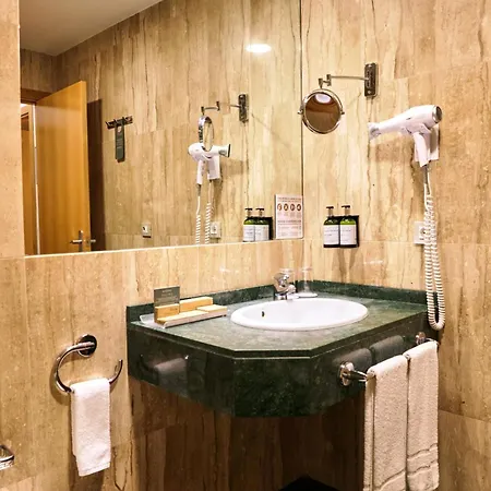 Hotel Becquer