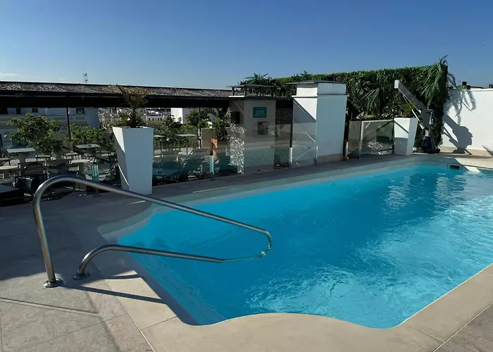 Becquer Hotel