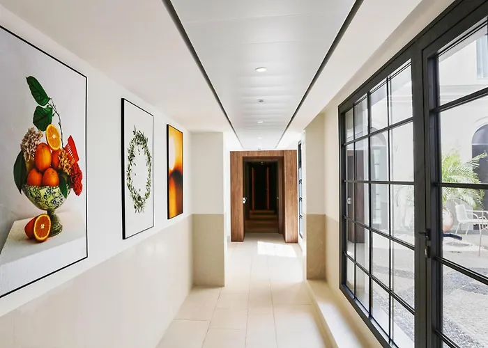 بيكير 4* إشبيلية