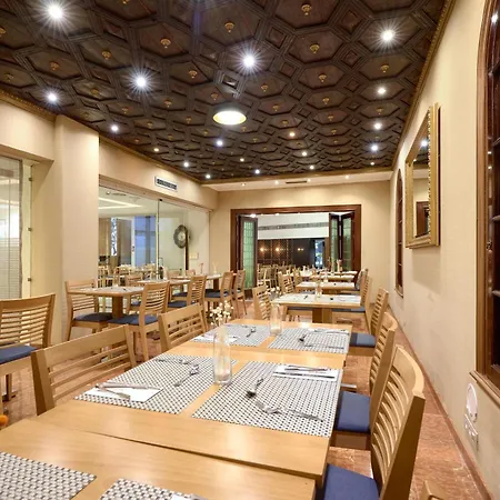 Bécquer Hotel 4*
