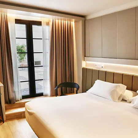 Bécquer Hotel 4*
