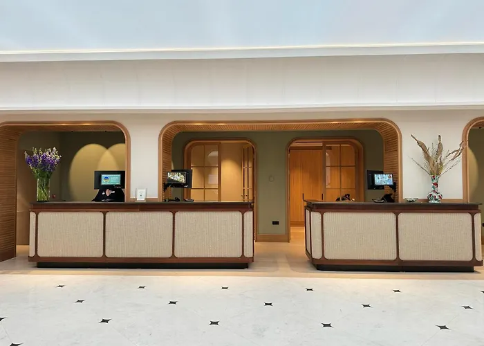 Bécquer Hotel