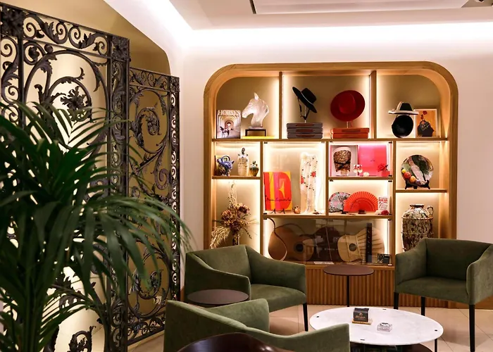 Bécquer Hotel 4*