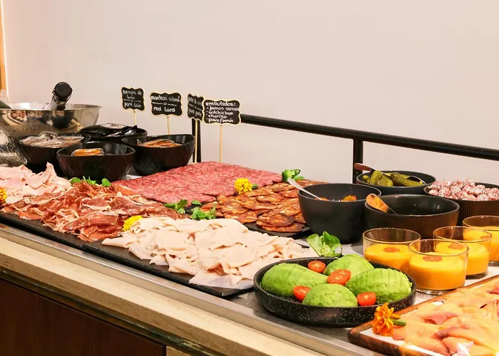 Hotel Bécquer 4*