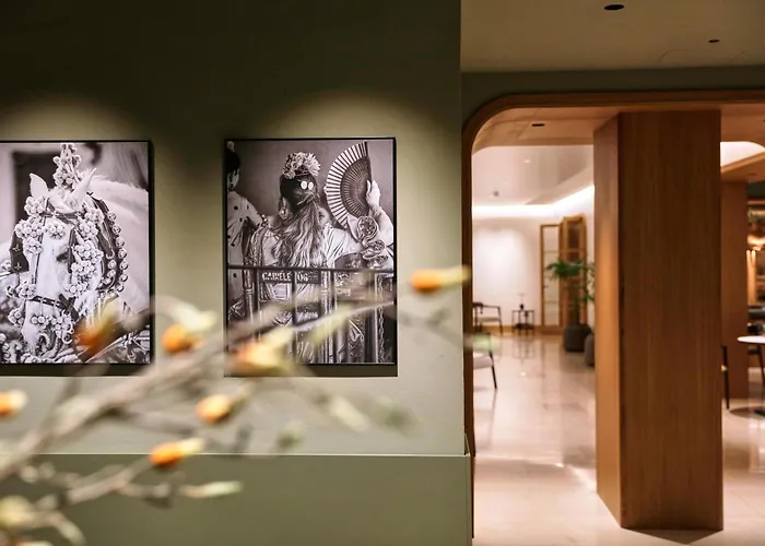 Hotel Bécquer 4*